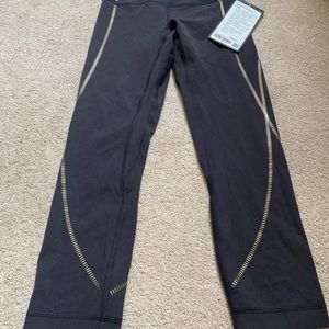 NWT Lululemon Align HR Crop size 2 special edition.